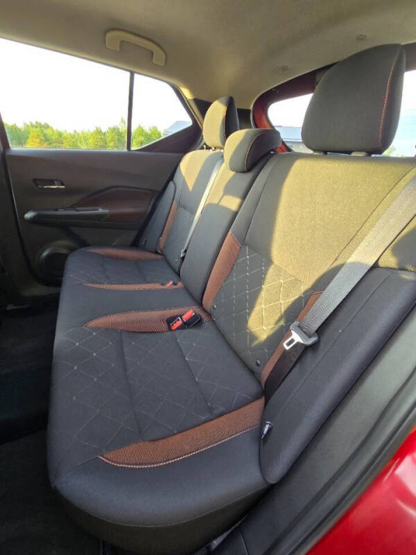 2020 Nissan Kicks SR - Image 15