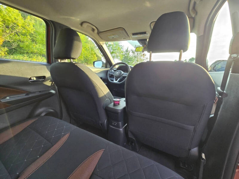 2020 Nissan Kicks SR - Image 21