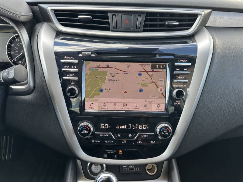 2020 Nissan Murano SL - Image 16