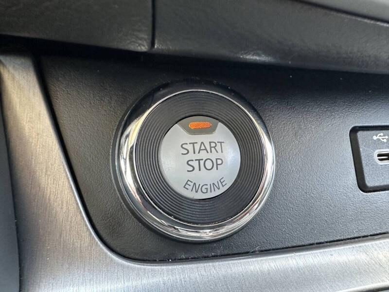 2020 Nissan Murano SL - Image 24