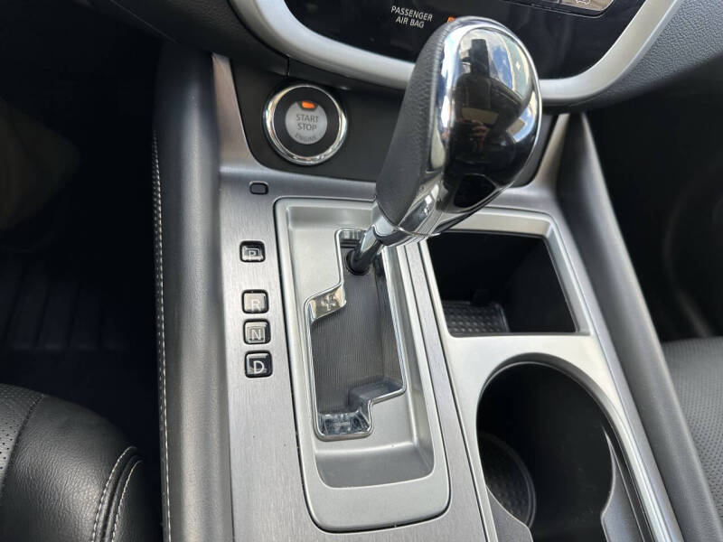 2020 Nissan Murano SL - Image 25