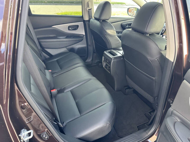 2020 Nissan Murano SL - Image 44