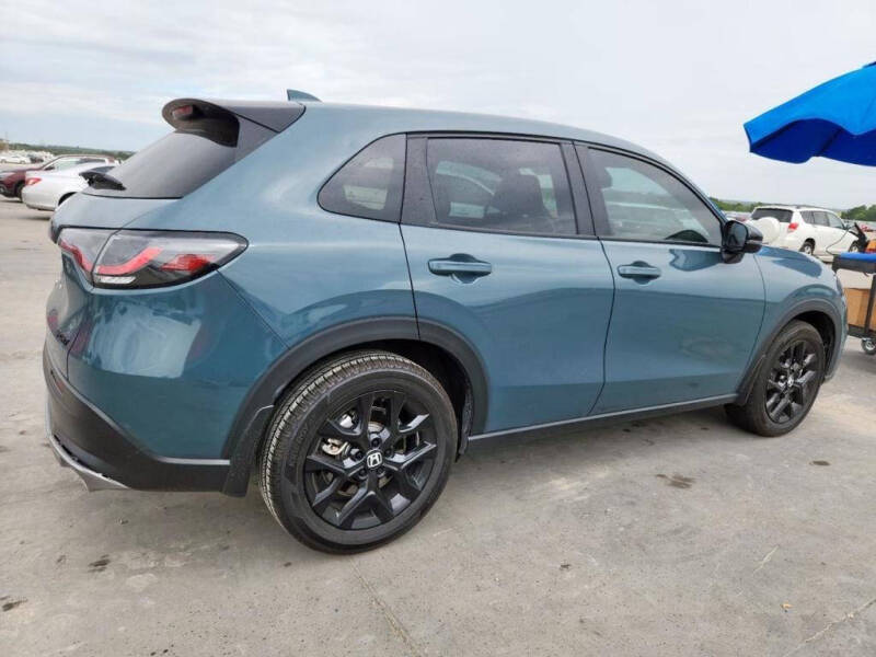 2025 Honda HR-V Sport Sport 4dr Crossover - Image 3