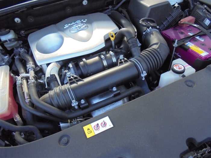 2017 Toyota Harrier - Image 2