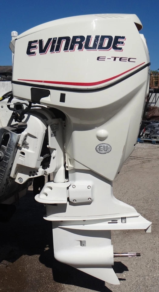 2009 BRP Evinrude 115 HP ETEC E-TEC 2-Stroke 25 Outboard Motor - Image 3