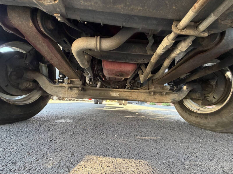 2013 Ford F-750 Super Duty Regular Cab Rollback - Image 43