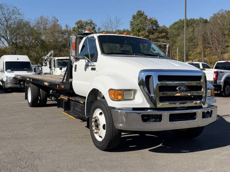 2013 Ford F-750 Super Duty Regular Cab Rollback - Image 48