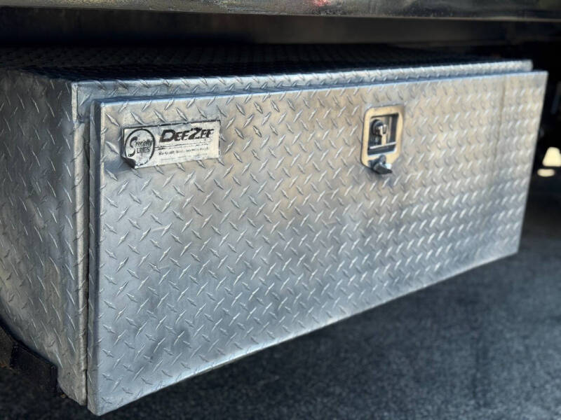 2015 Ford F-750 Super Duty 4X2 2dr Regular Cab 146-281 in. WB - Image 12