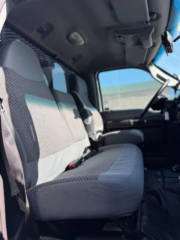 2015 Ford F-750 Super Duty 4X2 2dr Regular Cab 146-281 in. WB - Image 52
