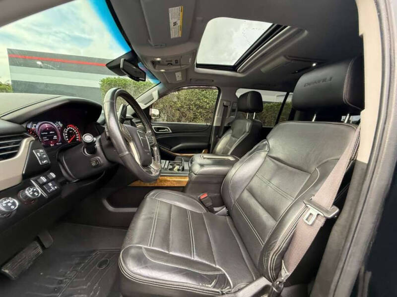 2016 GMC Yukon XL Denali - Image 11