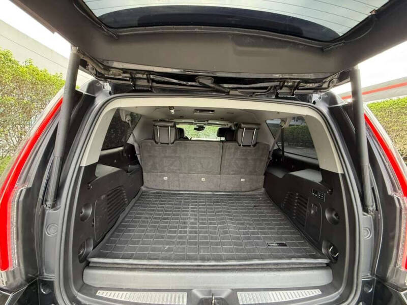 2016 GMC Yukon XL Denali - Image 17
