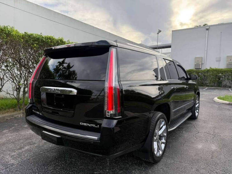 2016 GMC Yukon XL Denali - Image 5