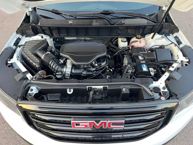 2019 GMC Acadia SLT-1 - Image 19