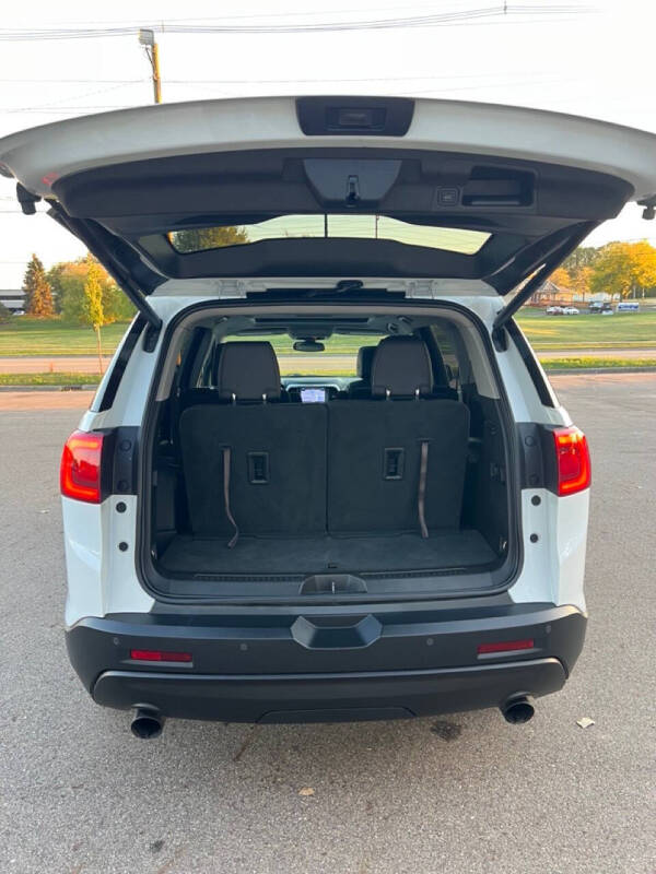 2019 GMC Acadia SLT-1 - Image 23