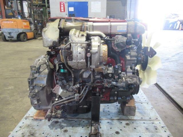 HINO DUTRO NO4C-UN Engine - Image 4