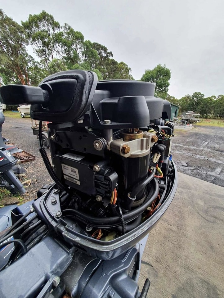 40hp yamaha 4 stroke outboard motor - Image 5
