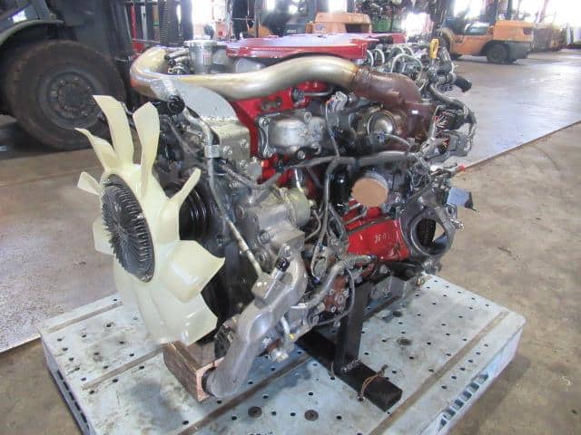 HINO DUTRO NO4C-UN Engine - Image 9