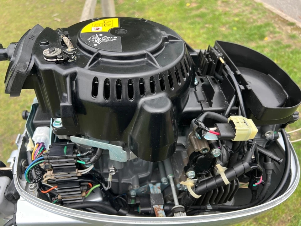 2016 Honda 20hp 4-Stroke Short Shaft - Image 9