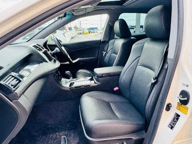 Toyota Crown 2012 - Image 7