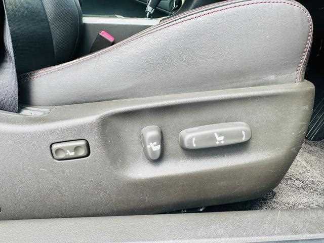 Toyota Crown 2012 - Image 9