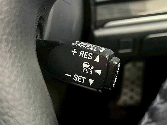 Toyota Crown 2013 G - Image 9