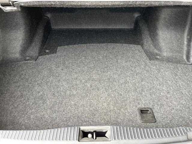 Toyota Crown 2016 - Image 11