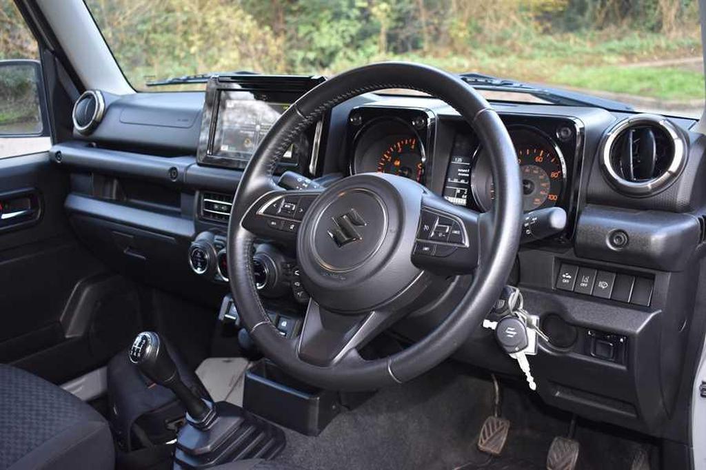 2019 Suzuki Jimny Manual - Image 11