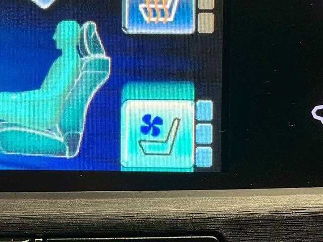 Toyota Crown 2013 G - Image 11