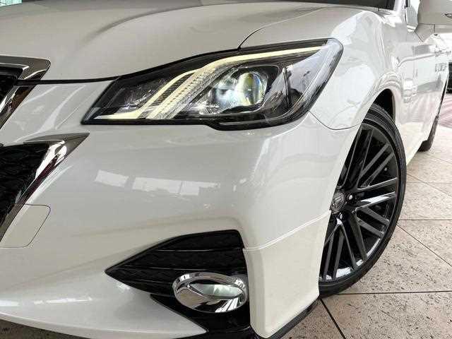 Toyota Crown 2016 - Image 13