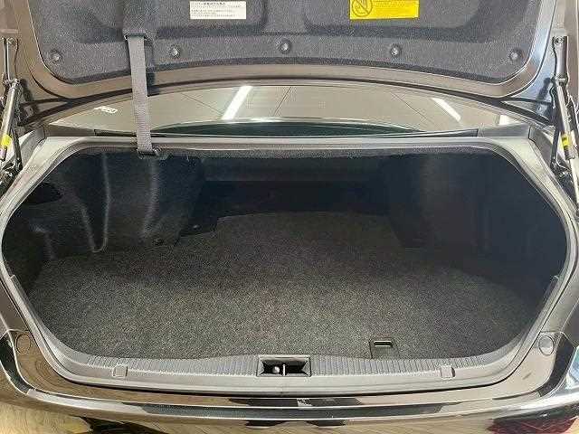 Toyota Crown 2013 G - Image 13