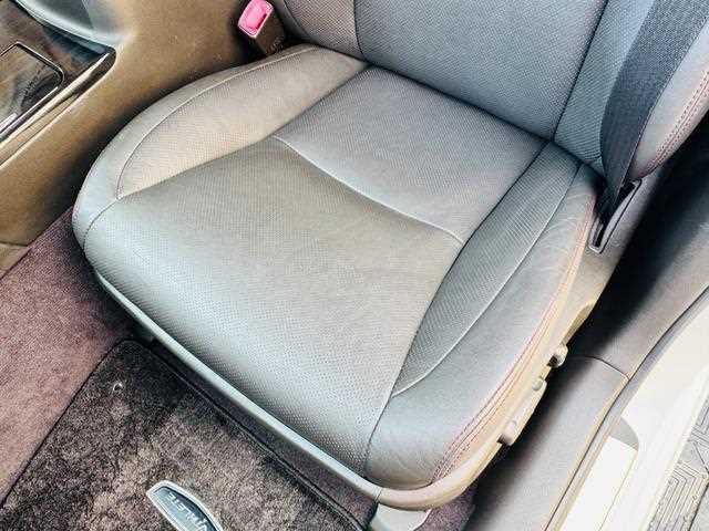 Toyota Crown 2012 - Image 16