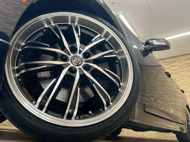 Toyota Crown 2013 G - Image 19