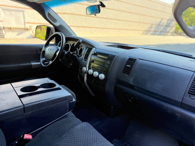 2011 Toyota Tundra Grade - Image 12