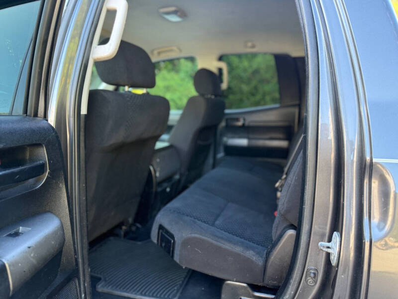 2011 Toyota Tundra Grade - Image 13
