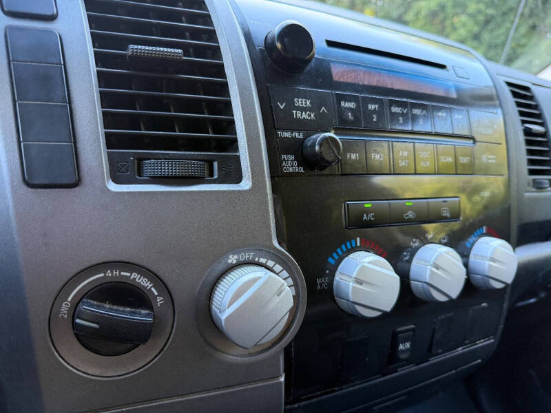 2011 Toyota Tundra Grade - Image 15