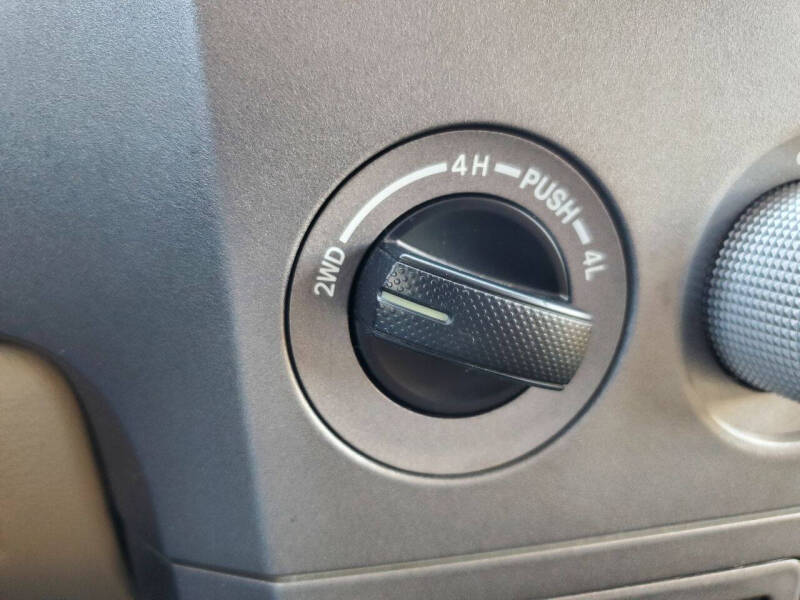 2011 Toyota Tundra Limited - Image 18