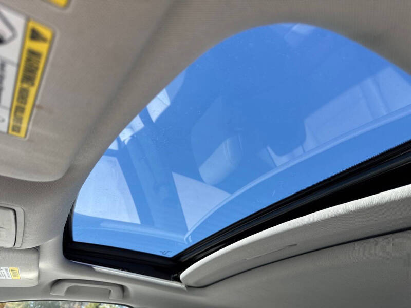 2017 Acura RDX - Image 22