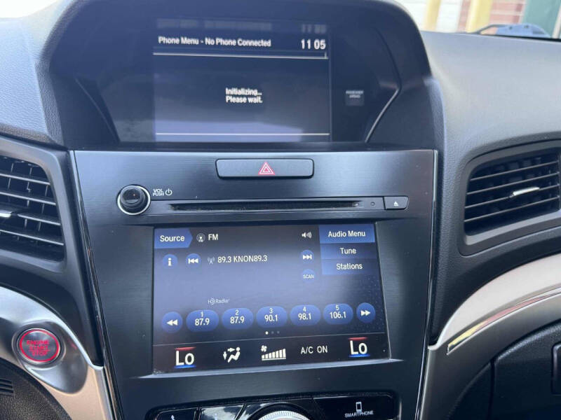 2019 Acura ILX w/Tech - Image 11