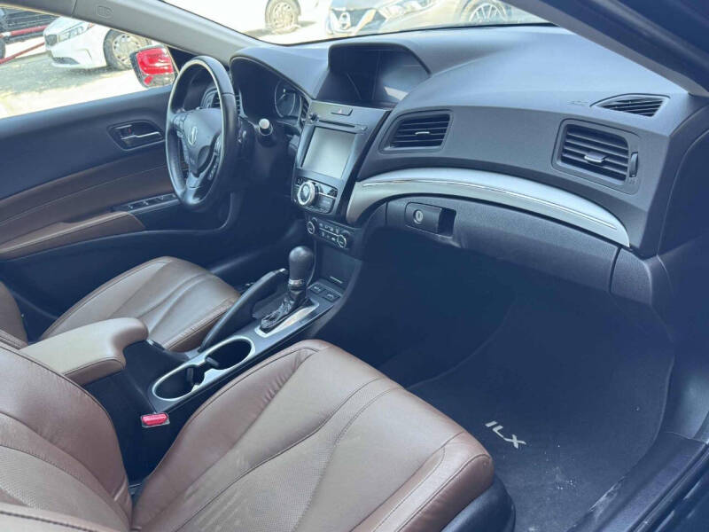 2019 Acura ILX w/Tech - Image 4