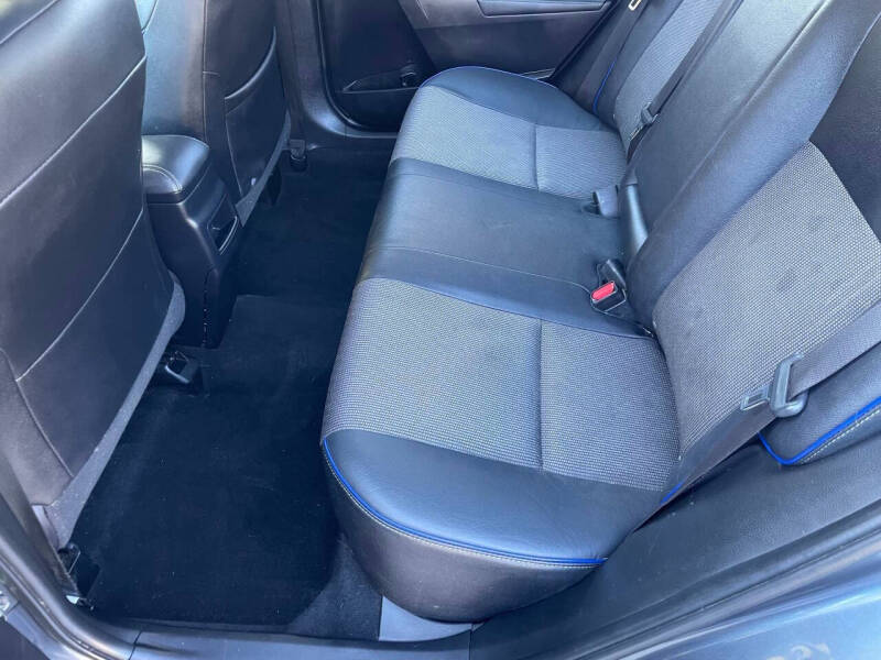 2018 Toyota Corolla SE - Image 11