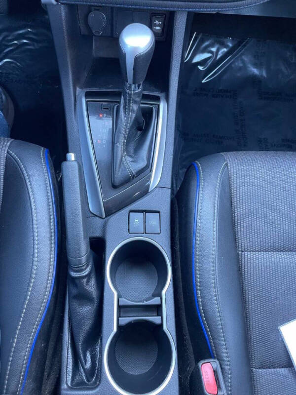 2018 Toyota Corolla SE - Image 20