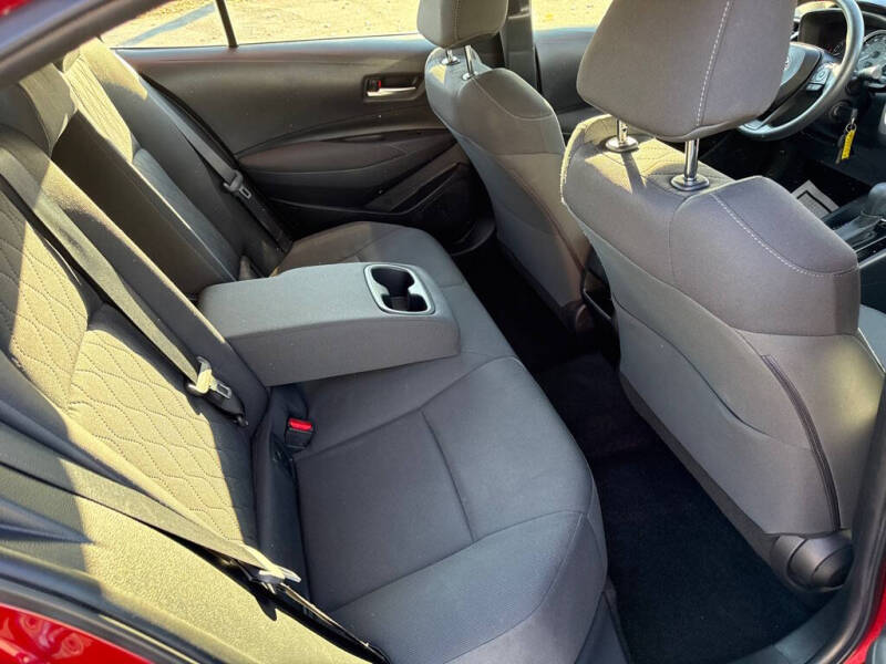 2020 Toyota Corolla LE - Image 13