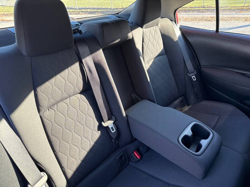 2020 Toyota Corolla LE - Image 14