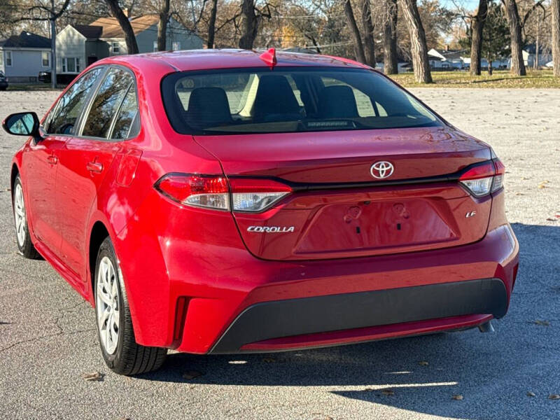 2020 Toyota Corolla LE - Image 4