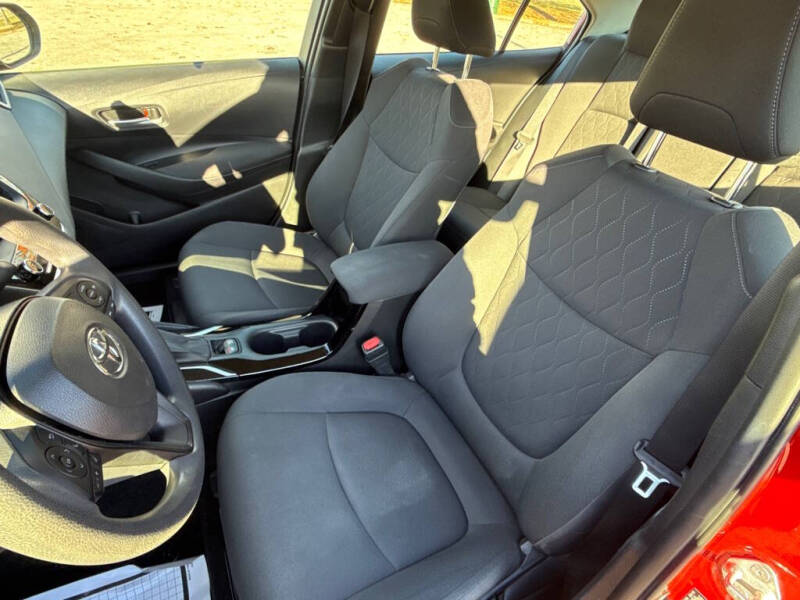 2020 Toyota Corolla LE - Image 6