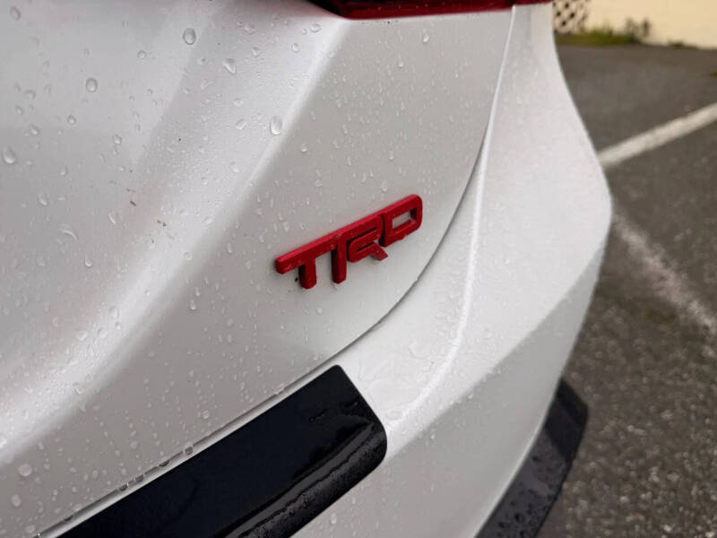 2022 Toyota Camry TRD - Image 12