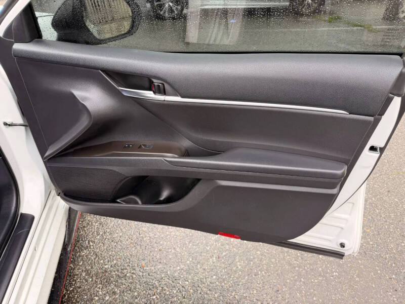 2022 Toyota Camry TRD - Image 28