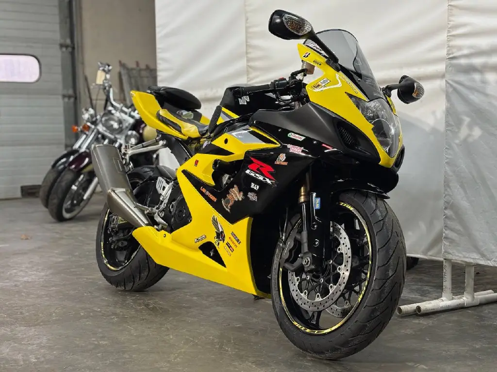 2005 Suzuki Sportbike Motorcycle GSX-R 1000 - Image 18