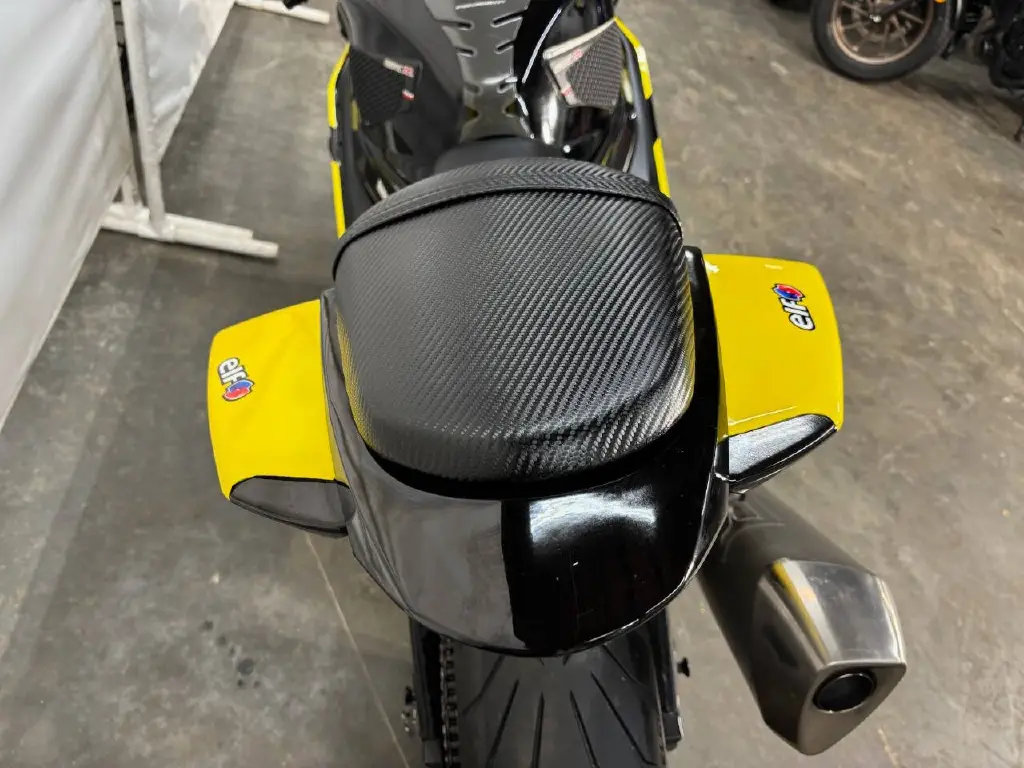 2005 Suzuki Sportbike Motorcycle GSX-R 1000 - Image 17