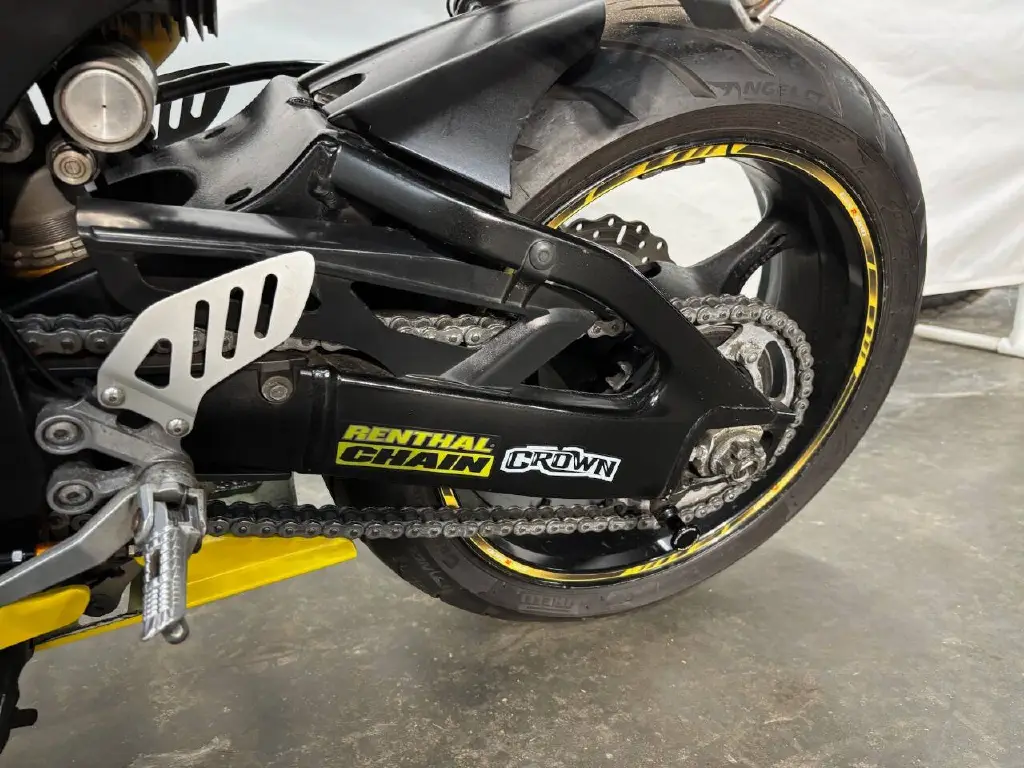 2005 Suzuki Sportbike Motorcycle GSX-R 1000 - Image 15